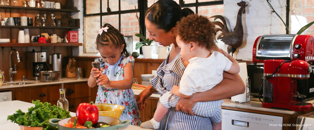 Family Pizza Night with Time Timer (Recipe!)
